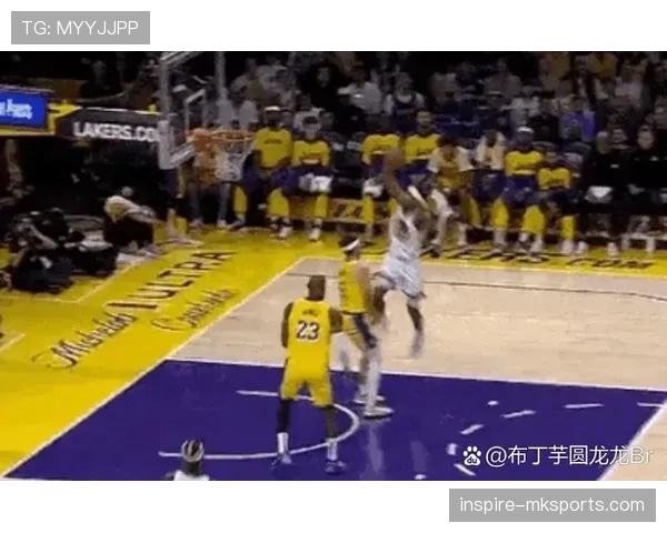 进球前犯规为何不算？规则如何界定进攻有利与判罚时机